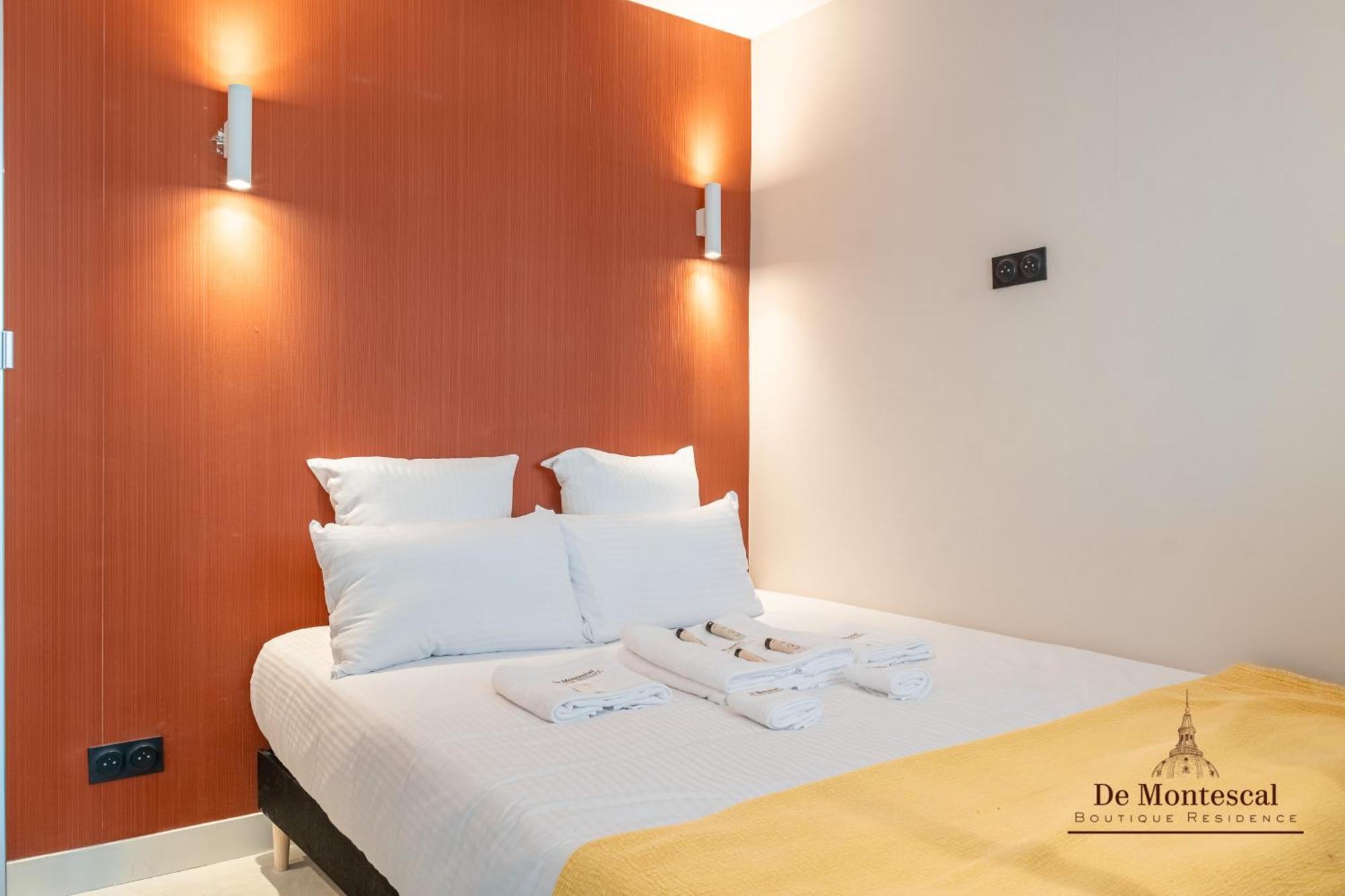 De Montescal - Hot Tub And Ac Cosy Apartment A Prime Location 40M2 París Exterior foto