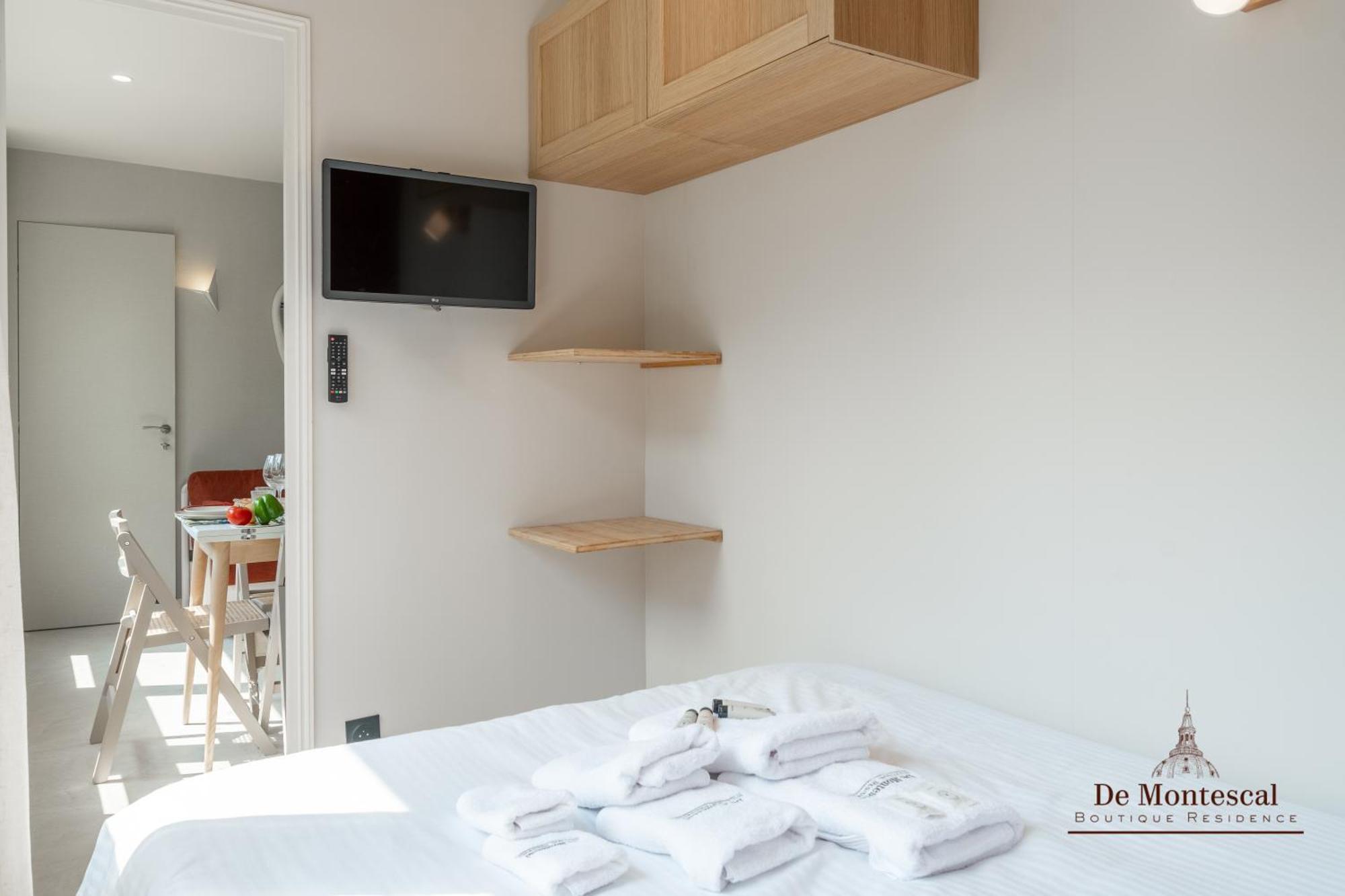 De Montescal - Hot Tub And Ac Cosy Apartment A Prime Location 40M2 París Exterior foto