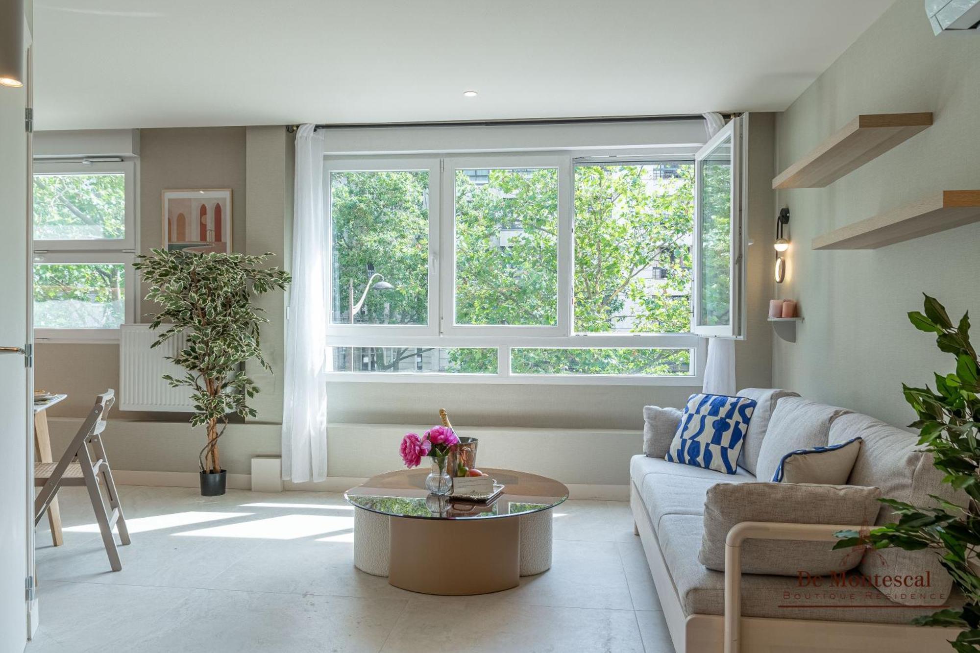 De Montescal - Hot Tub And Ac Cosy Apartment A Prime Location 40M2 París Exterior foto