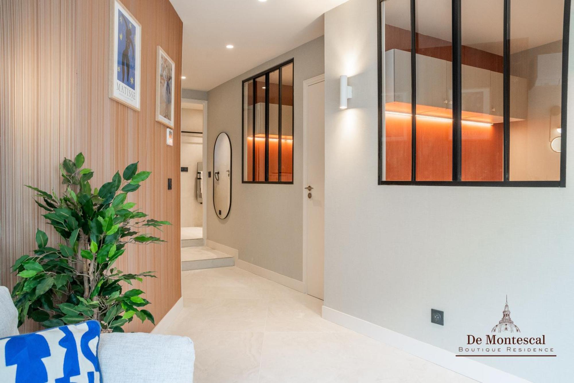 De Montescal - Hot Tub And Ac Cosy Apartment A Prime Location 40M2 París Exterior foto