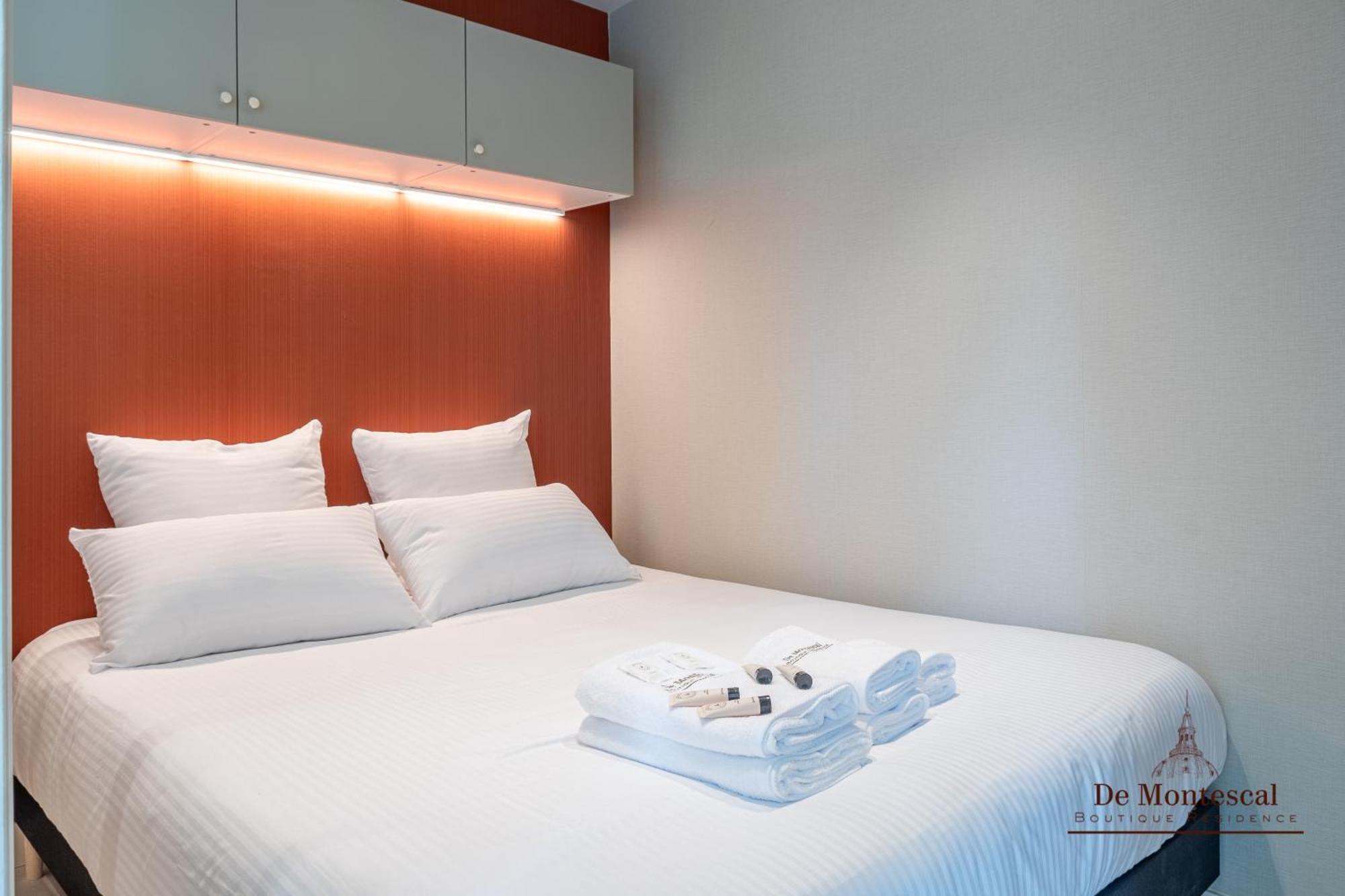 De Montescal - Hot Tub And Ac Cosy Apartment A Prime Location 40M2 París Exterior foto