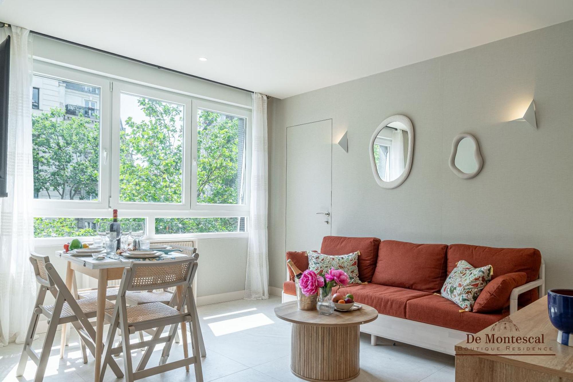 De Montescal - Hot Tub And Ac Cosy Apartment A Prime Location 40M2 París Exterior foto