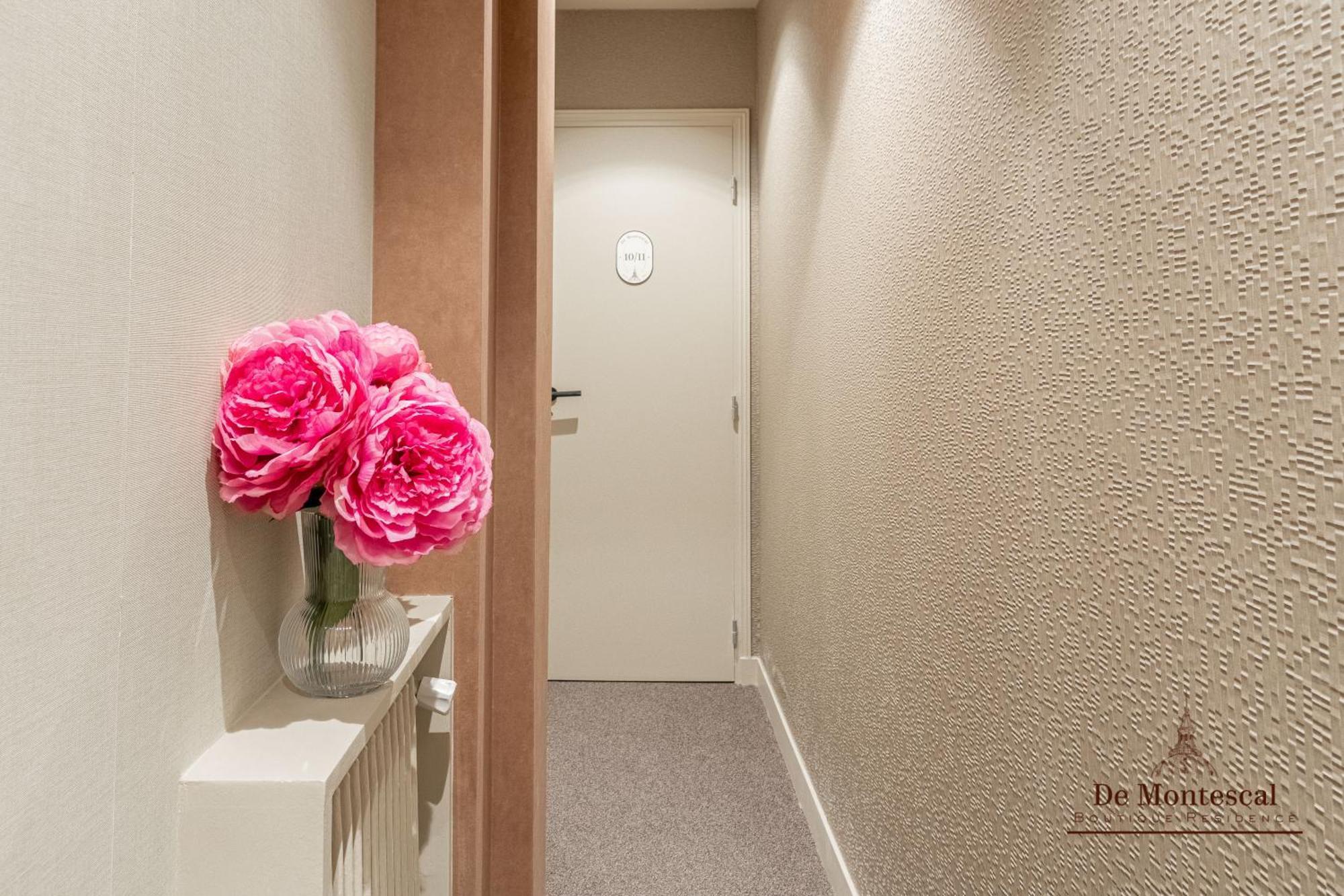 De Montescal - Hot Tub And Ac Cosy Apartment A Prime Location 40M2 París Exterior foto